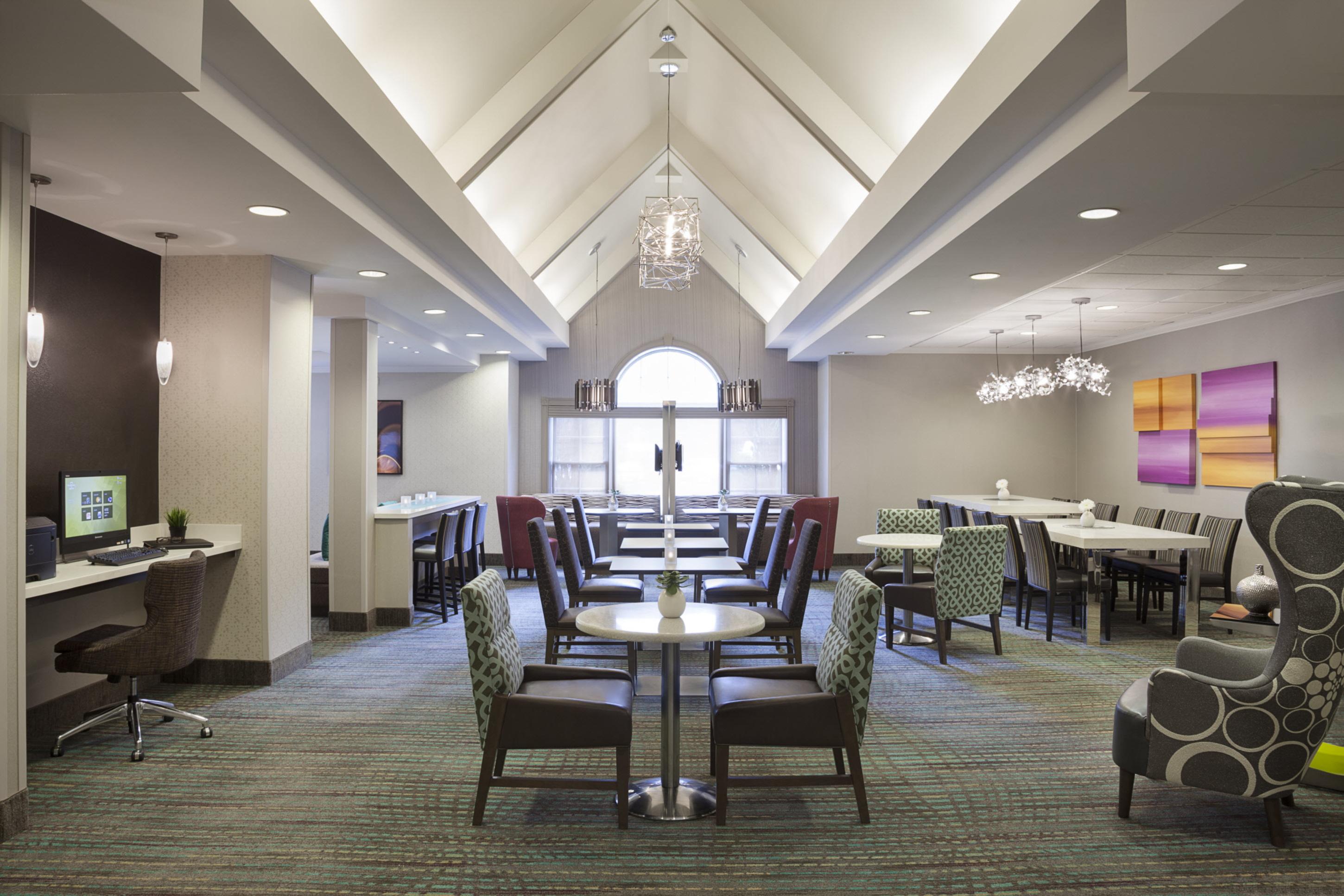 Cambridge Suites Миссиссага Экстерьер фото